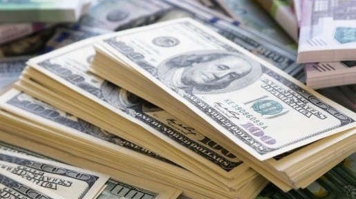 Dollari shenon renie te forte ne tregun vendas: Zbret ne nivelin me te ulet ne 6 vjet